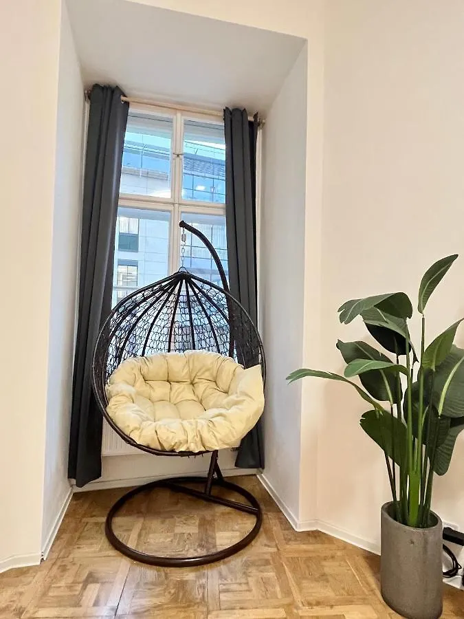 Spacious 2Bdr Apartment With Free Parking In Wenceslas Square Prague 0*,
